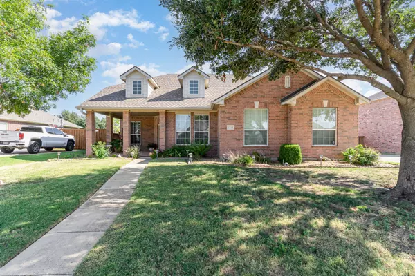 Charming Family Home in Birmingham Farms: 1304 Greensboro Drive, Wylie, TX 75098