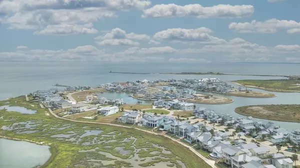 Luxury Living at The Reserve at St. Charles Bay,Rockport Properties Inc.