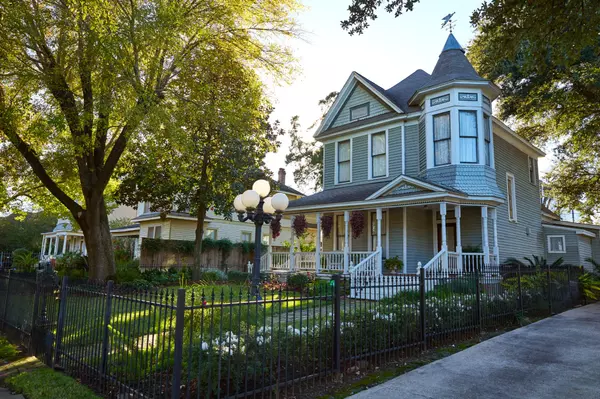 Victorian_Homes_In_Houston_Heights__In_Texas_TX_USA_original_2947810