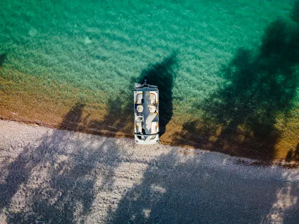 feature image of Boating on Flathead Lake, Montana: A Local’s Guide