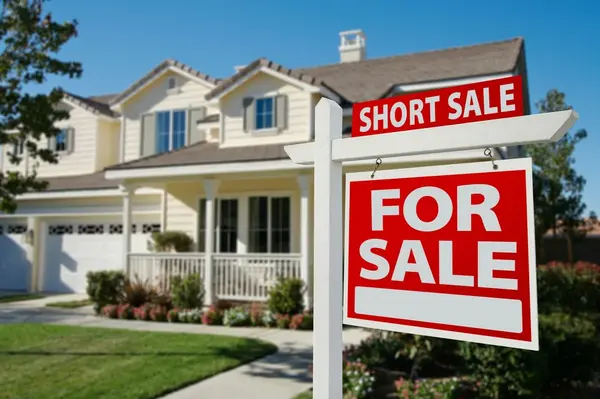 Behind on mortgage payments?,Melissa Minck