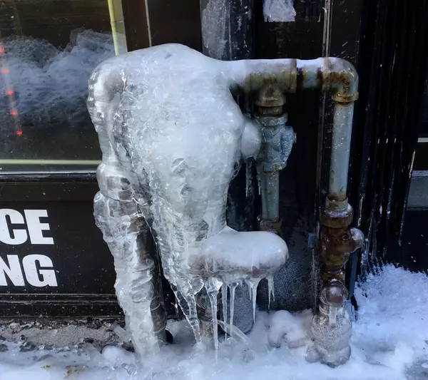 Don't Let the Chill Get the Chillin': Preparing Your House for a Hard Freeze (Without Bursting a Pipe)