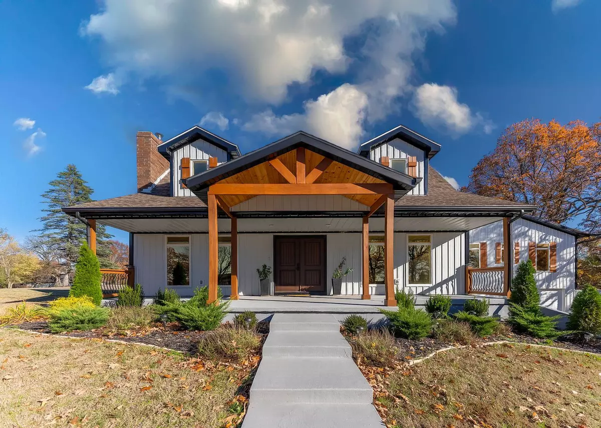 Home on the Golf Course in Cedar County1