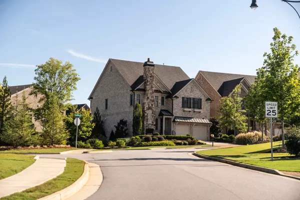 Discover East Cobb, GA: A Charming Suburban Oasis with Everything You Need