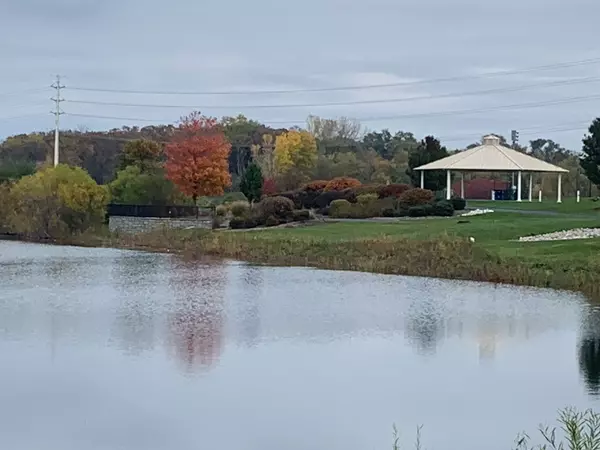 Round Lake Beach: A Thriving Community with a Bright Future for Homebuyers,Dick Barr, CRS