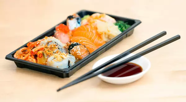 Top Sushi Spots in South Tampa for the Discerning Palate,Shane Vanderson