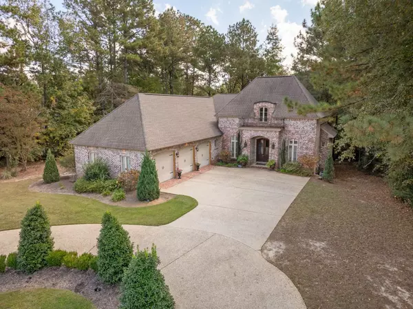 105 Red Oak Point Petal, MS 