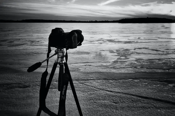 Photography Hotspots: Identifying Picturesque Locations for Photography Enthusiasts,Kevin Howard