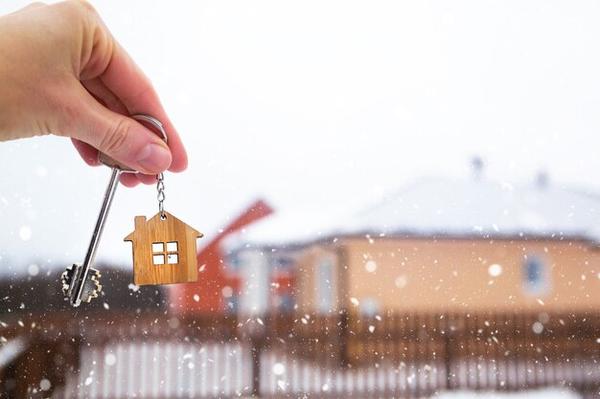 Winter-Ready Homes: Preparing Your Property for Mississippi Gulf Coast Winter Sales,Bryan David