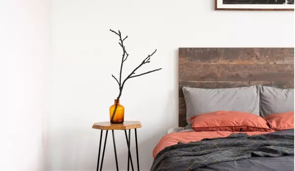 Ideas for an Improvised Headboard