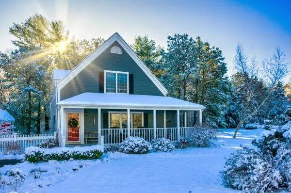 Tips for buying or selling in the winter months. What you need to know.
