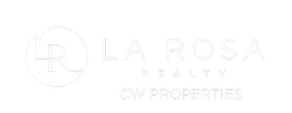 Discover Elegance and Comfort at 905 W 11th Ave, Mount Dora, FL
