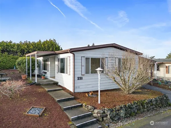 Affordable and Comfortable 55+ Living  Hits The Market In Milton, WA: ,Austin Robertson