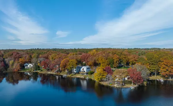 Blackstone, Aerial