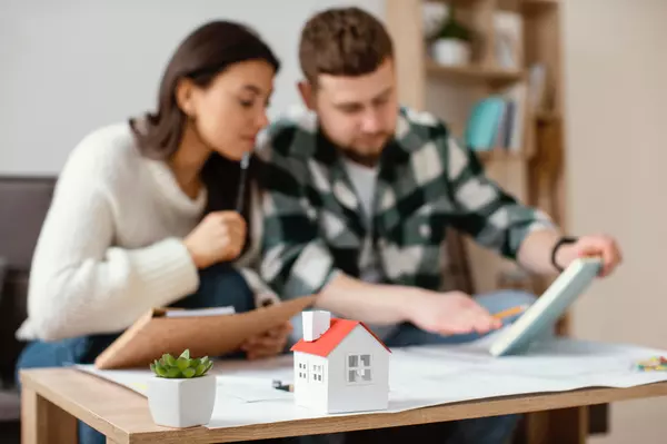 Is Now the Right Time to Buy or Sell in Vancouver’s Real Estate Market?