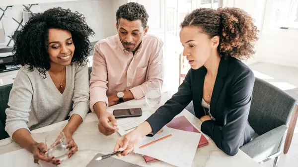 The "Refi Until You Die" Strategy: How to Retire Early Using Cash-Out Refinancing,Maiyah Jimenez