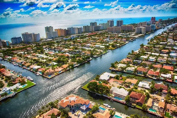 feature image of Anticipated 2025 Real Estate Market in Florida: What to Expect