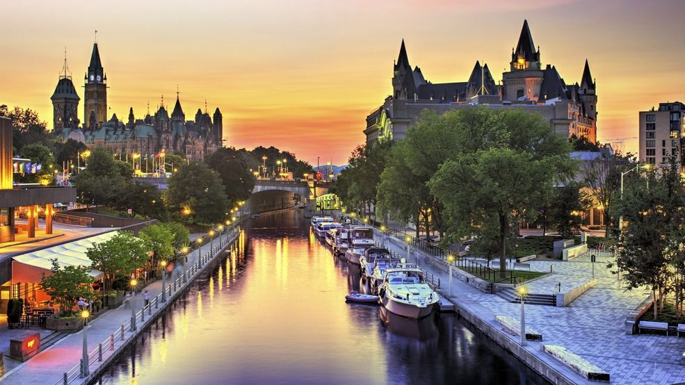 Moving to Ottawa: Your Friendly Guide to a Smooth Relocation Journey