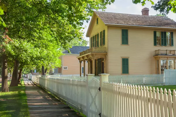 How to Sell a Historic Home in Tacoma Washington: Balancing Charm and Modern Appeal,Austin Robertson