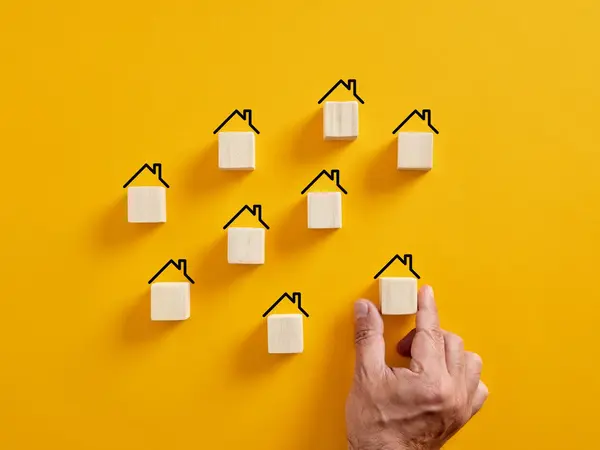Will Lower Rates Trigger a Sales Surge?,James Lynch