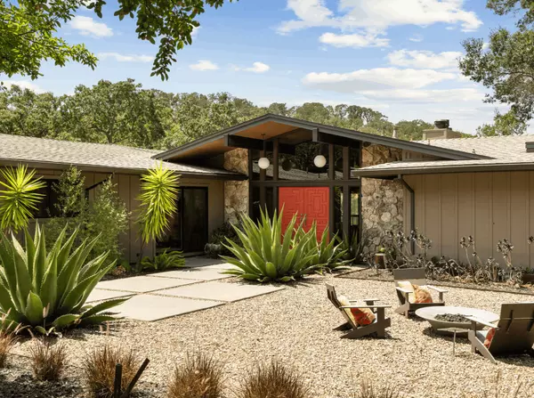   Secluded Mid-Century Modern Napa Valley Estate Presented by Stefan Jezycki,Marc Huntington