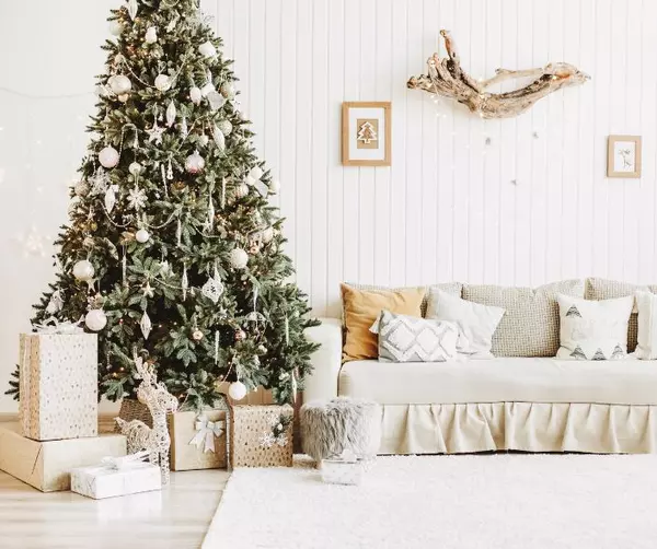 feature image of Making the Most of the Christmas Season in Real Estate