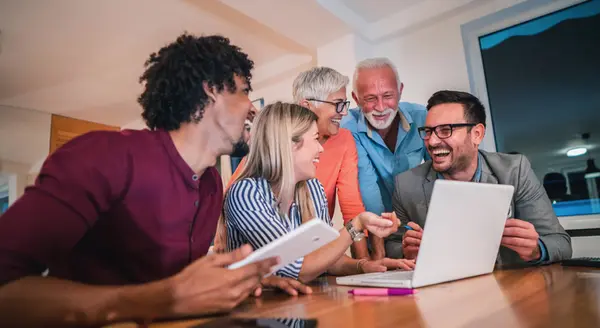 How Multi-Gen Living Can Benefit Every Generation,James Lynch