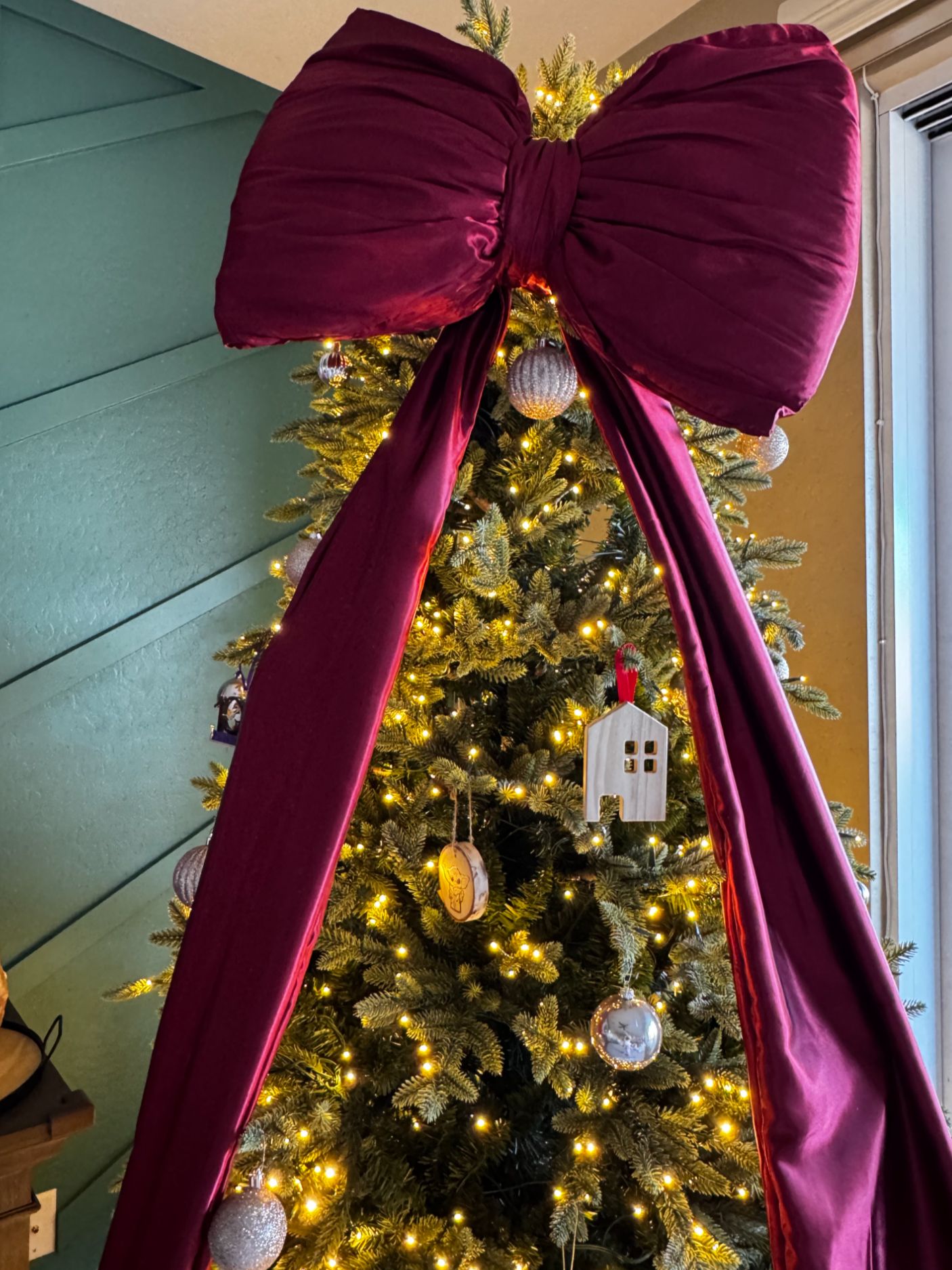 diy giant bow