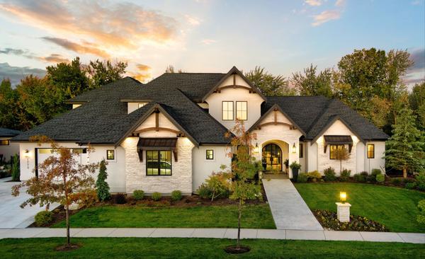 Luxury Living in Boise: Explore These Popular Luxury Neighborhoods,Lysi Bishop Real Estate