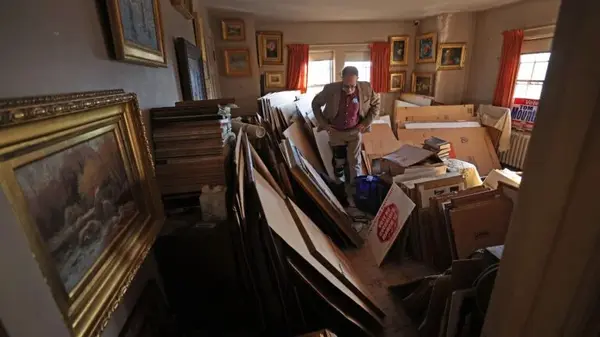 Junk removal worker faces theft charges after paintings disappear from collector's home,James Lynch