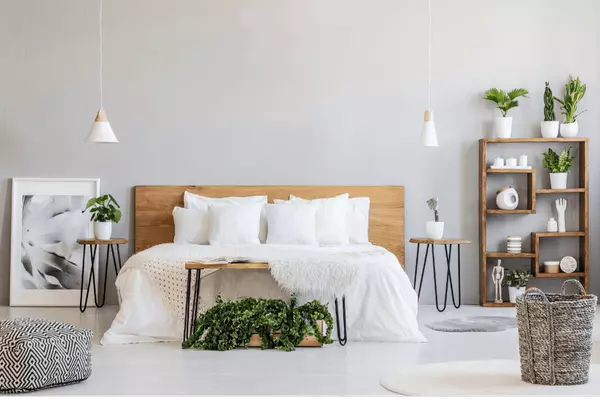 5 Ways to Refresh Your Bedroom This Summer,Jennifer Hollister