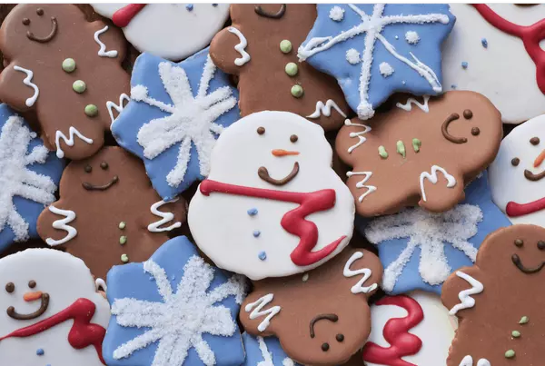 6 Tips to Keep the Joy Alive This Holiday Season,Jennifer Hollister