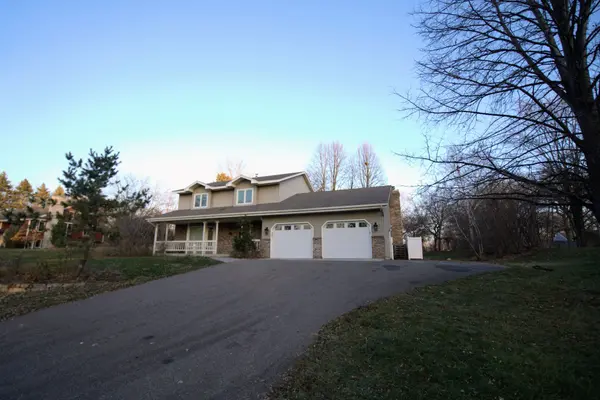Price Reduced! 4BR/4BA in Minnetonka,Chuck Carstensen