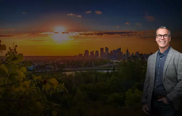 ext-calgary-skyline-at-sunset