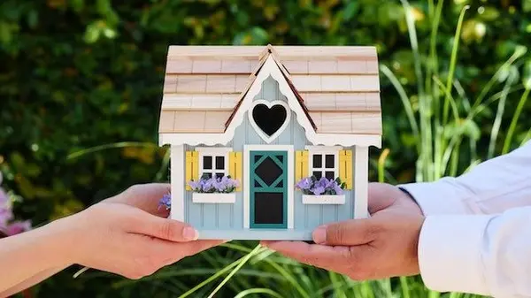How to Improve your Credit Score so you Can Get Approved by a Lender for a Loan.,Zaditza Silveira Realtor