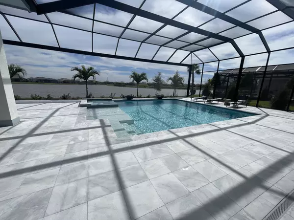 The Pros and Cons of Living in Lakewood Ranch,Adam Miller