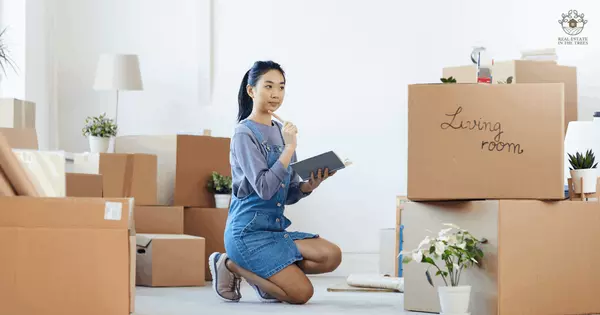 How to Sort Your Things Effectively While Unpacking,Holly Moffitt