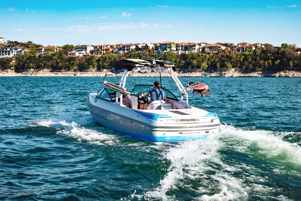 Lake Travis, Boat Rentals Liquid Thrillz