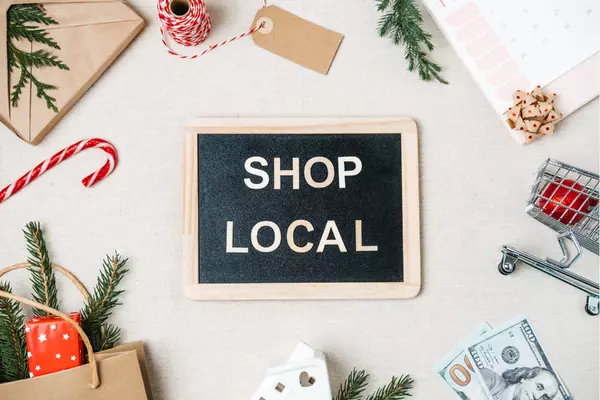 Locally Made Gifts for the All the Occasions of the Season,Susan Dunham