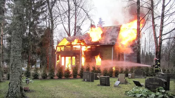 How to market and sell your fire-damaged house ,Scott Graff