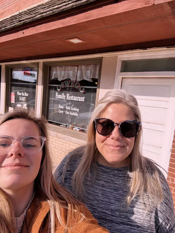 Young's Yums: Oswego Family Restaurant ,Sara Latta-Young