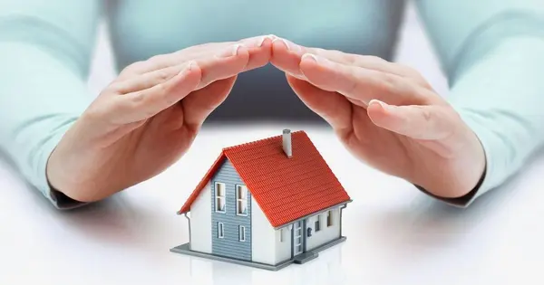 Understanding Coverage: Home Warranty vs. Homeowners Insurance,James Lynch