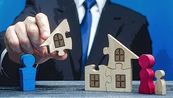 Who Keeps The House In A Massachusetts Divorce?,James Lynch