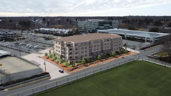 A new condo building at the Cummings Center has been given the green light,James Lynch