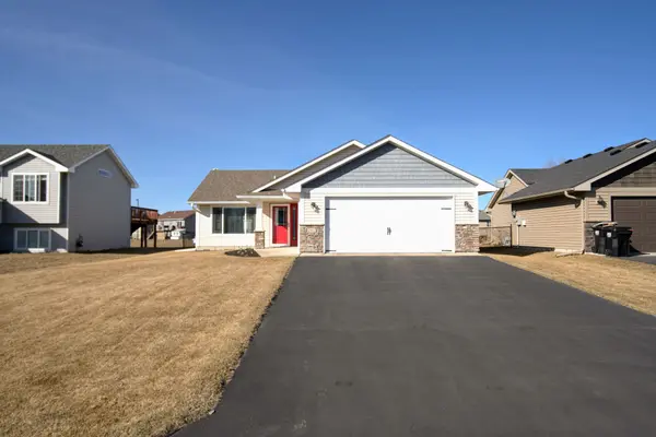 One Level Living in Isanti,Chuck Carstensen