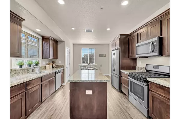 2256 Provincetown Way, Roseville, CA 95747