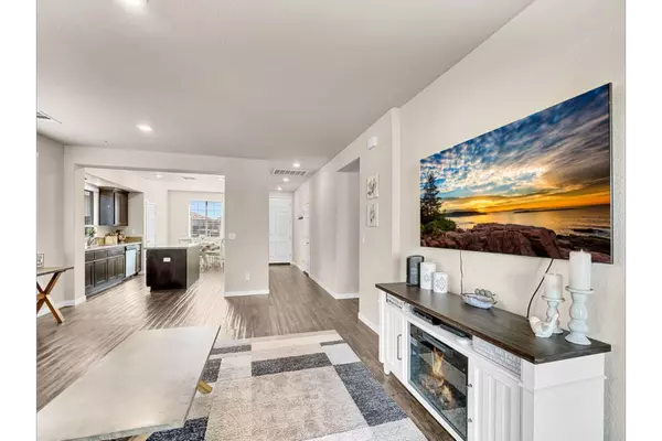 2256 Provincetown Way, Roseville, CA 95747