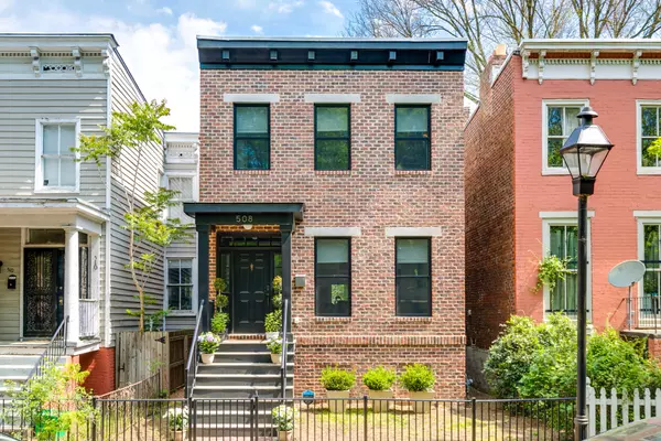 New Rowhouse in Richmond's Historic Jackson Ward 