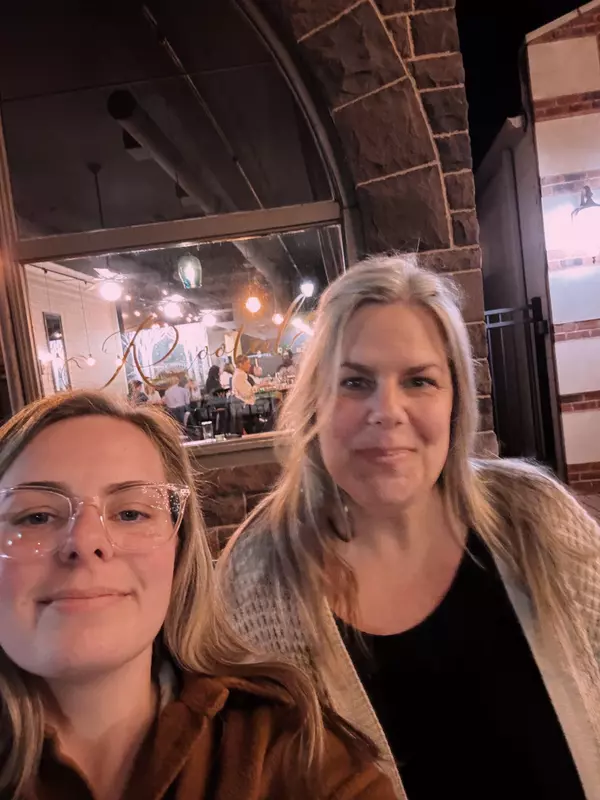 Young's Yums: Rooted,Sara Latta-Young