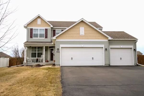Well Kept One-Owner Home in Rogers,Chuck Carstensen